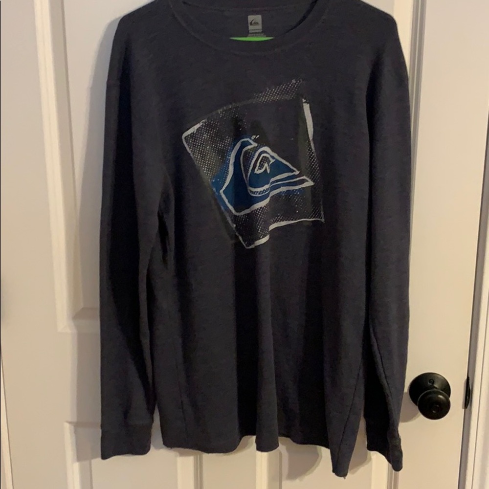 Quicksilver long sleeve XL pull over.